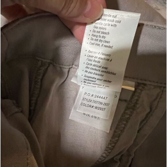 PAIGE Mayslie Jogger Gray Snakeskin Accent Women's Size 28 - Picture 8 of 10